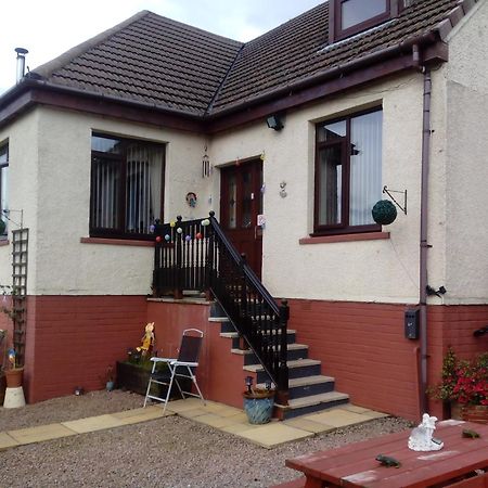 Melrose Bed & Breakfast Форт Уилям Екстериор снимка