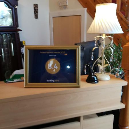 Melrose Bed & Breakfast Форт Уилям Екстериор снимка
