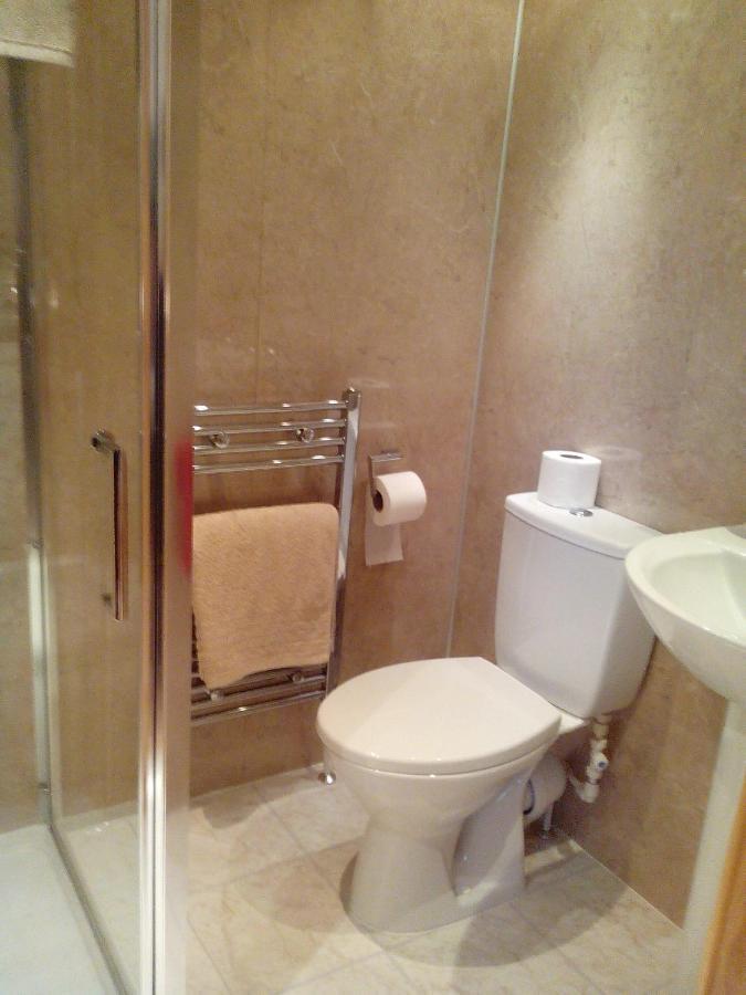 Melrose Bed & Breakfast Форт Уилям Екстериор снимка