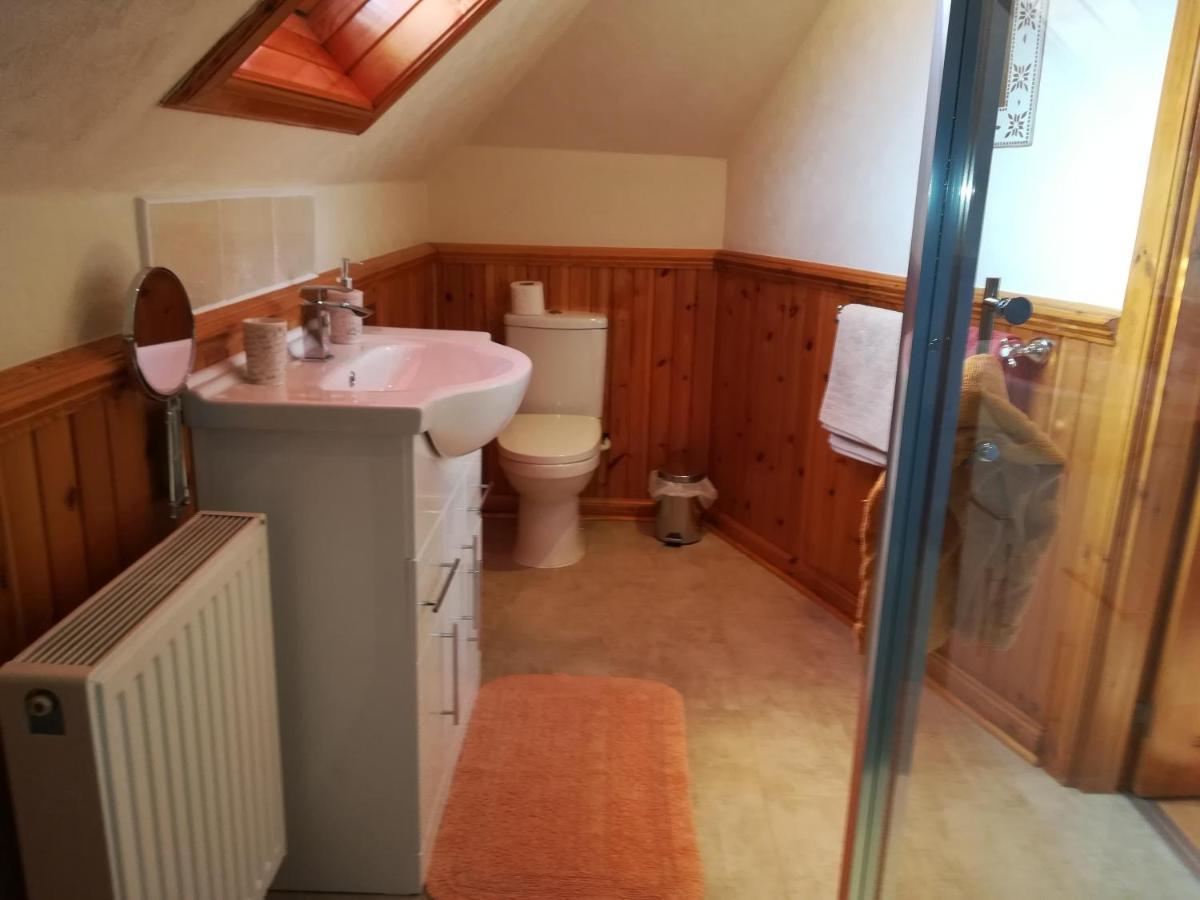 Melrose Bed & Breakfast Форт Уилям Екстериор снимка