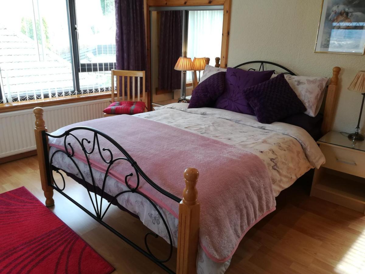 Melrose Bed & Breakfast Форт Уилям Екстериор снимка