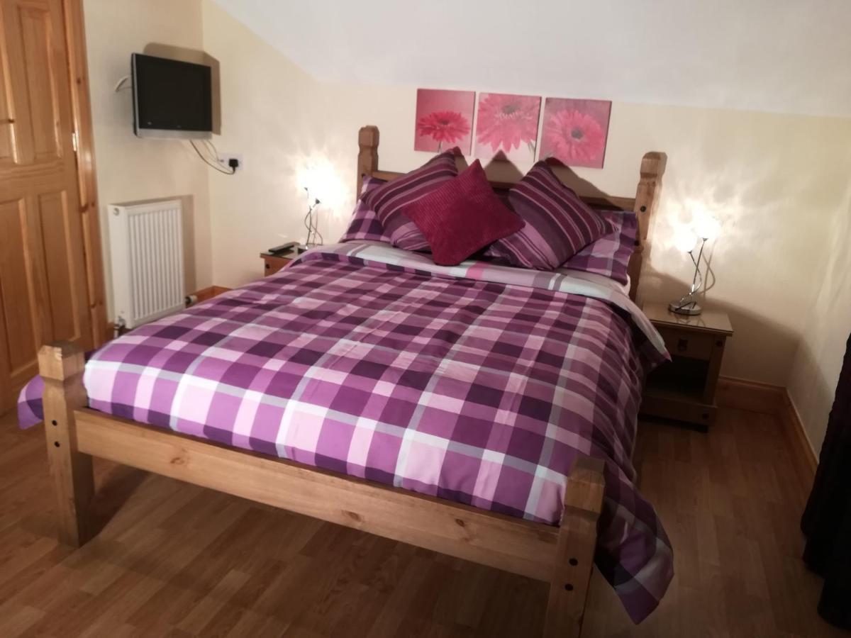 Melrose Bed & Breakfast Форт Уилям Екстериор снимка