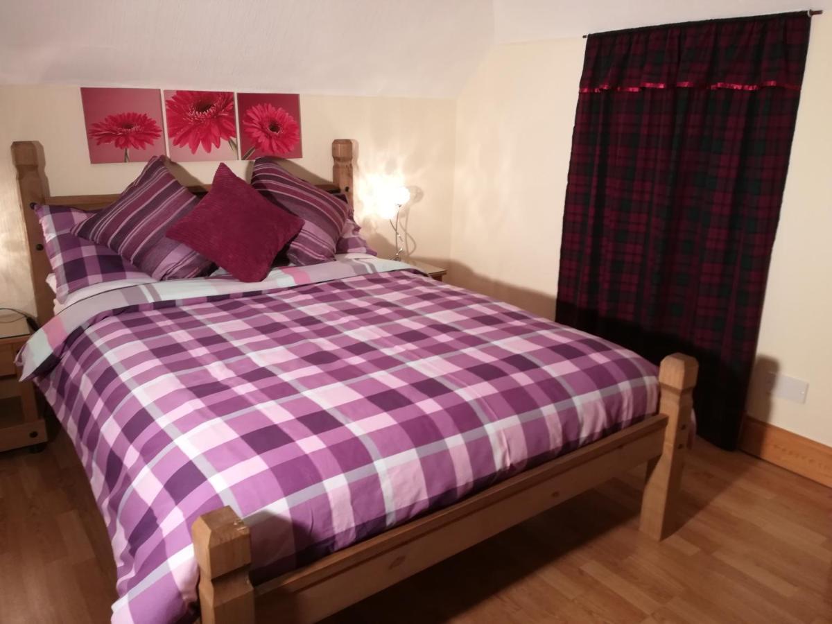 Melrose Bed & Breakfast Форт Уилям Екстериор снимка